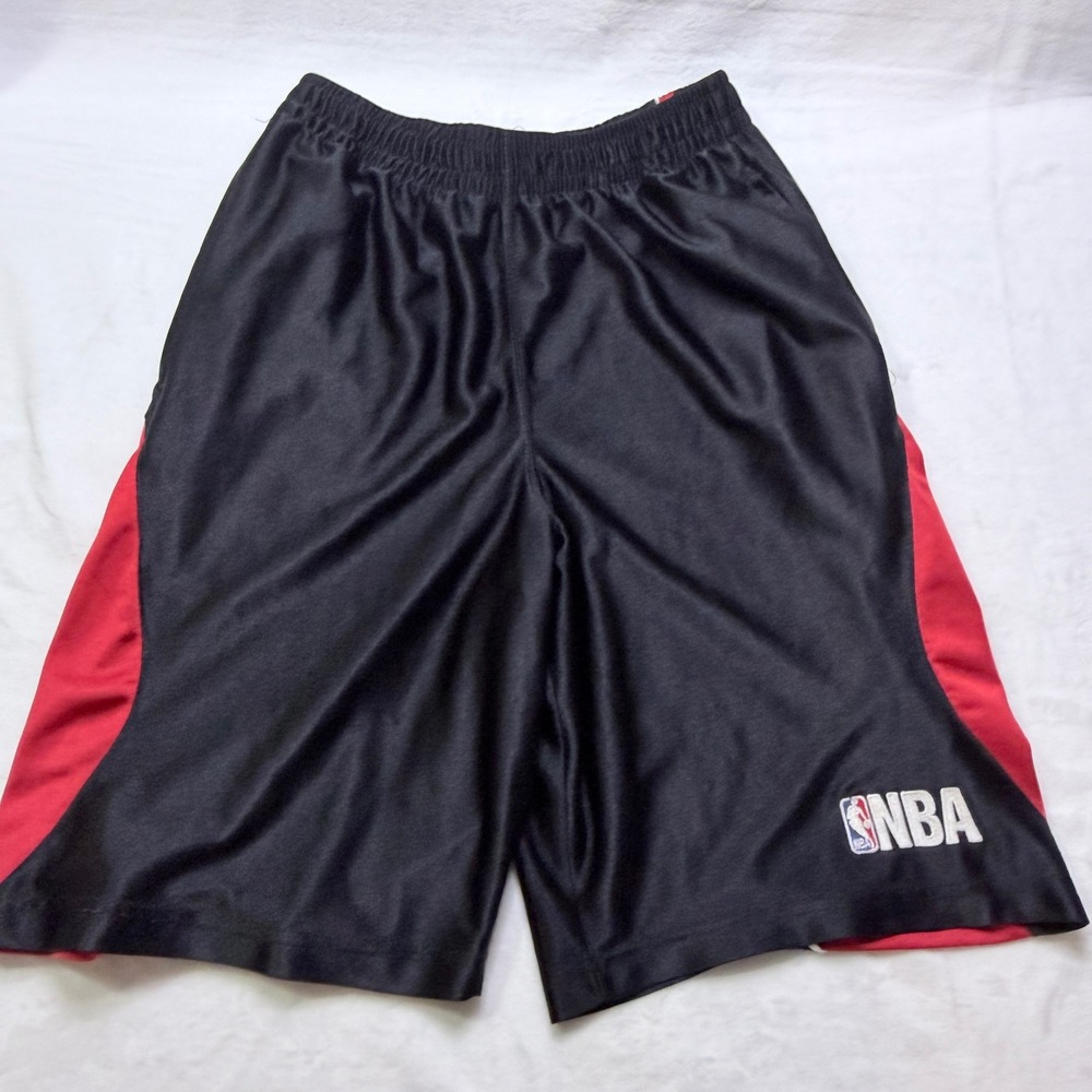 NBA Basketball Shorts Athletic Black Red Embroidered‎ Logo Size S